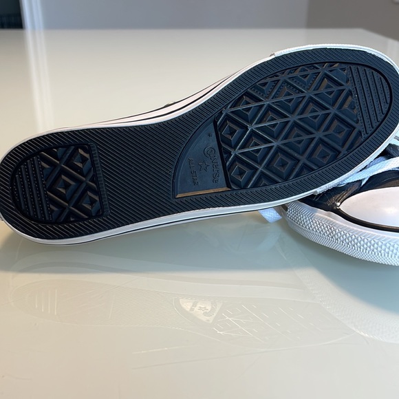 NWOT Converse All Stars Runners - Picture 5 of 5